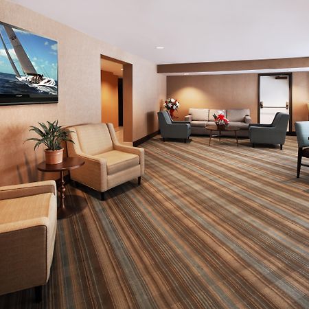 Holiday Inn Express Port Hueneme By Ihg Экстерьер фото