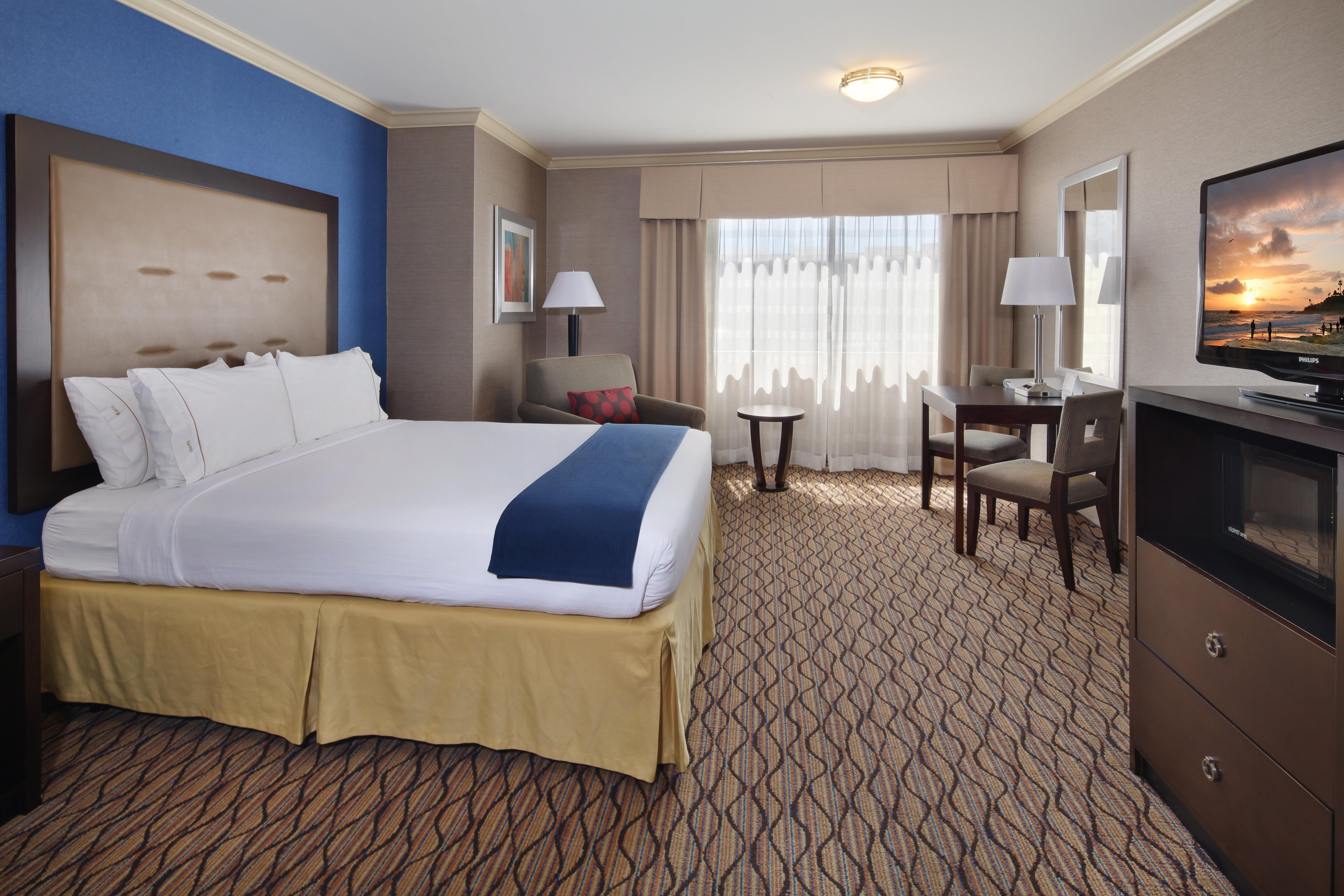 Holiday Inn Express Port Hueneme By Ihg Экстерьер фото